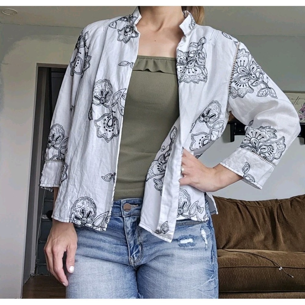 Linen White Open Front Shirt M P Embroidered Floral Paisley 3/4 Sleeve Boho Chic